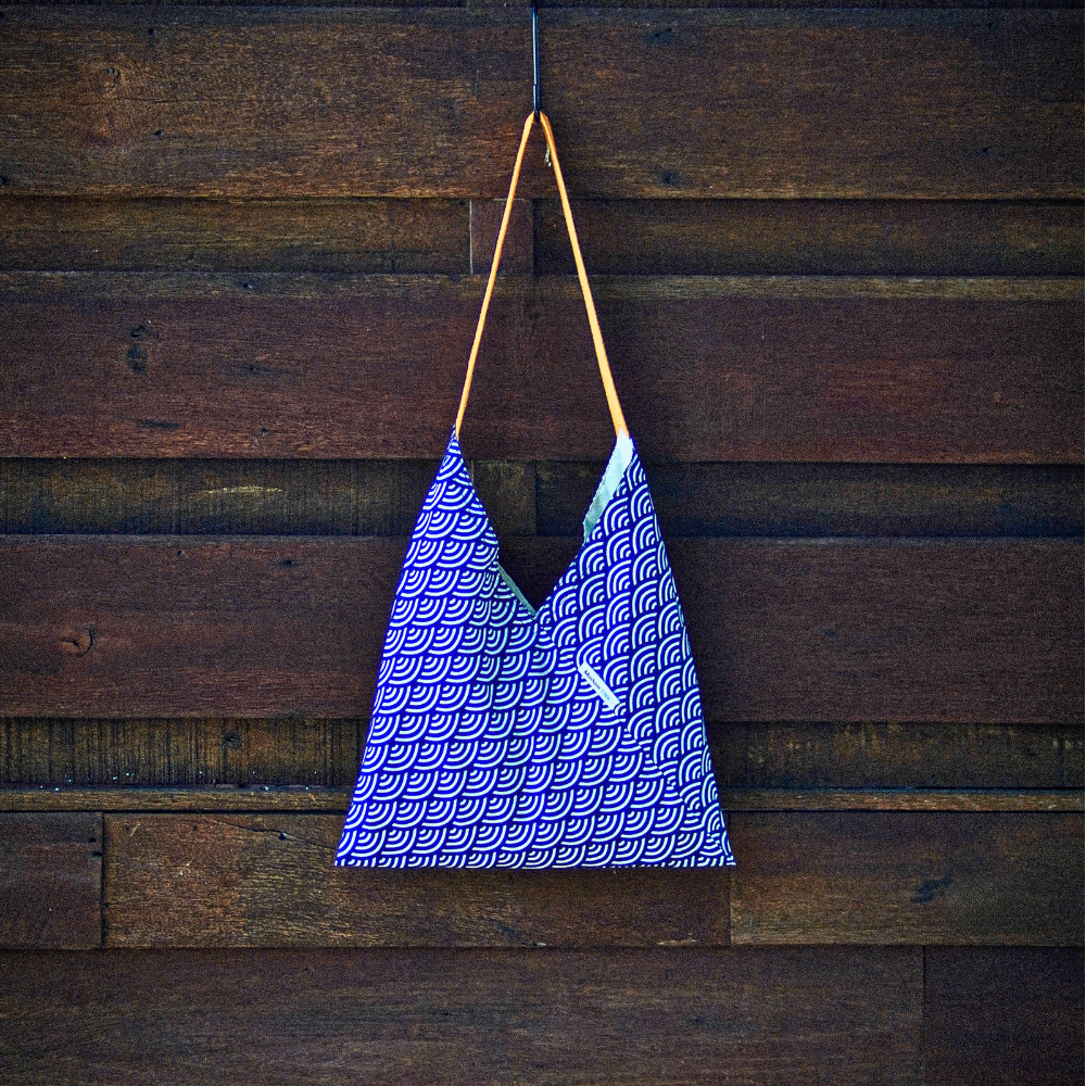 Samhri, Small Shoulder Sling | Short Yellow Handle